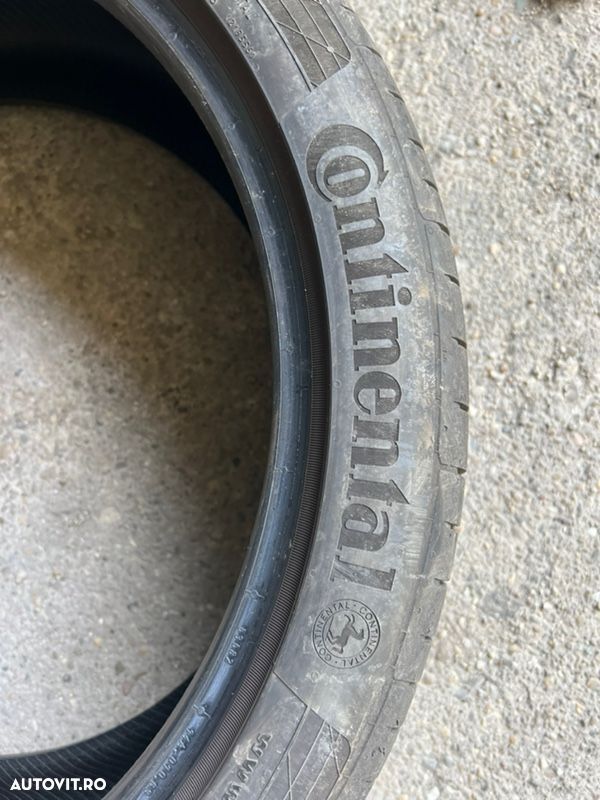 vând 2 anvelope 235/40/20 continental de vară la 6mm - 5