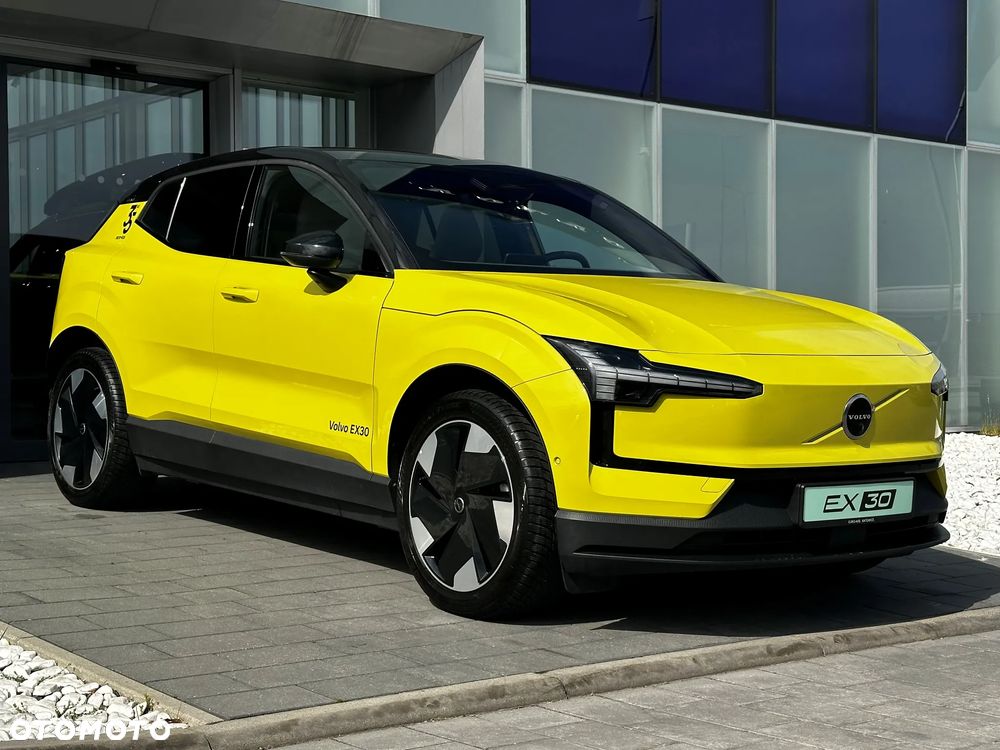 Volvo EX30 69kWh Single Motor Long Range Ultra - 1