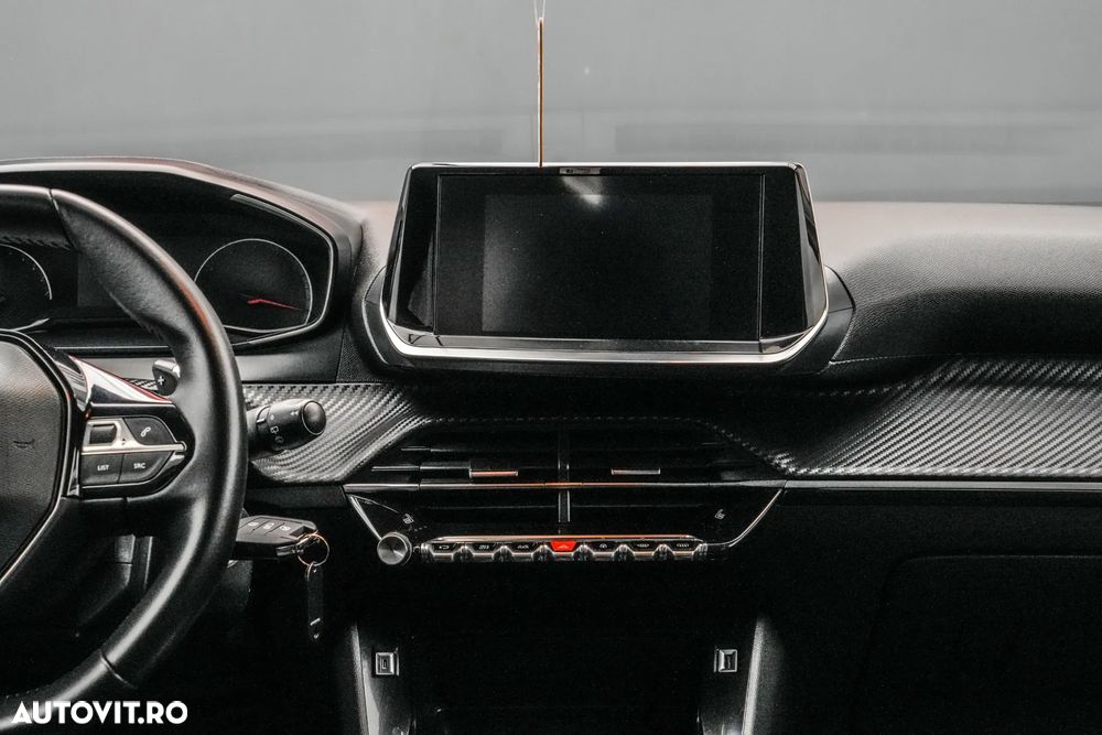 Peugeot 2008 1.2 PureTech EAT8 STT Allure Pack - 18