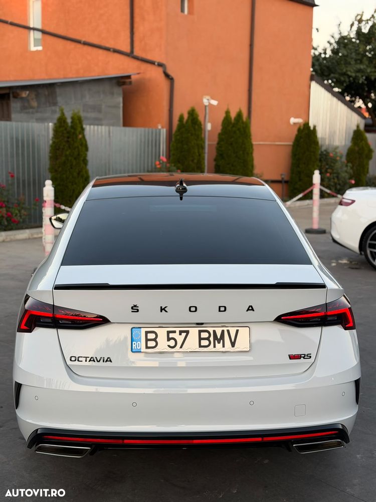 Skoda Octavia RS 2.0 TSI DSG - 6