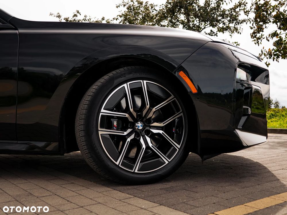 BMW Seria 7 - 22