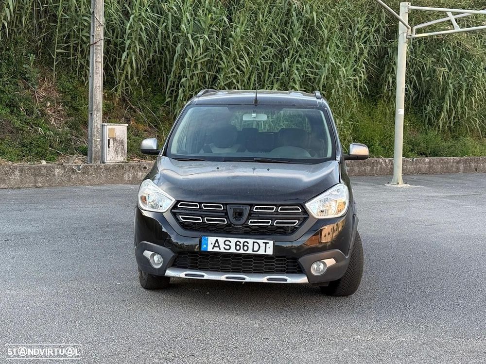 Dacia Lodgy 1.5 Blue dCi Stepway 7L - 3