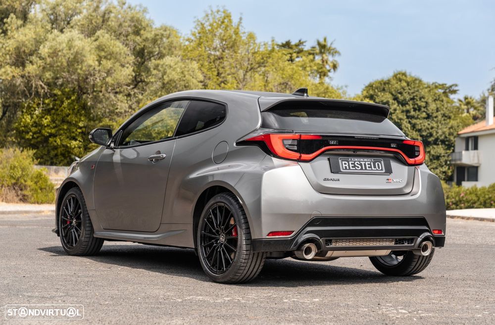 Toyota Yaris - 4