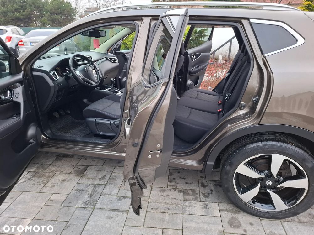 Nissan Qashqai 1.5 dCi TEKNA+ - 23