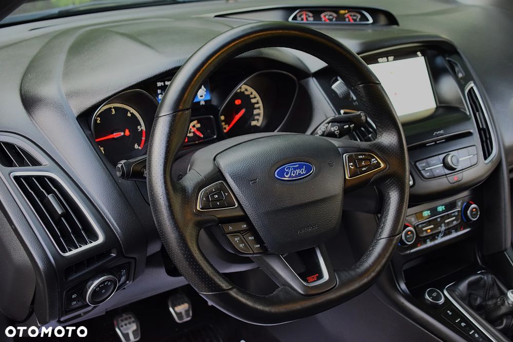 Ford Focus 2.0 TDCi ST-2 - 27
