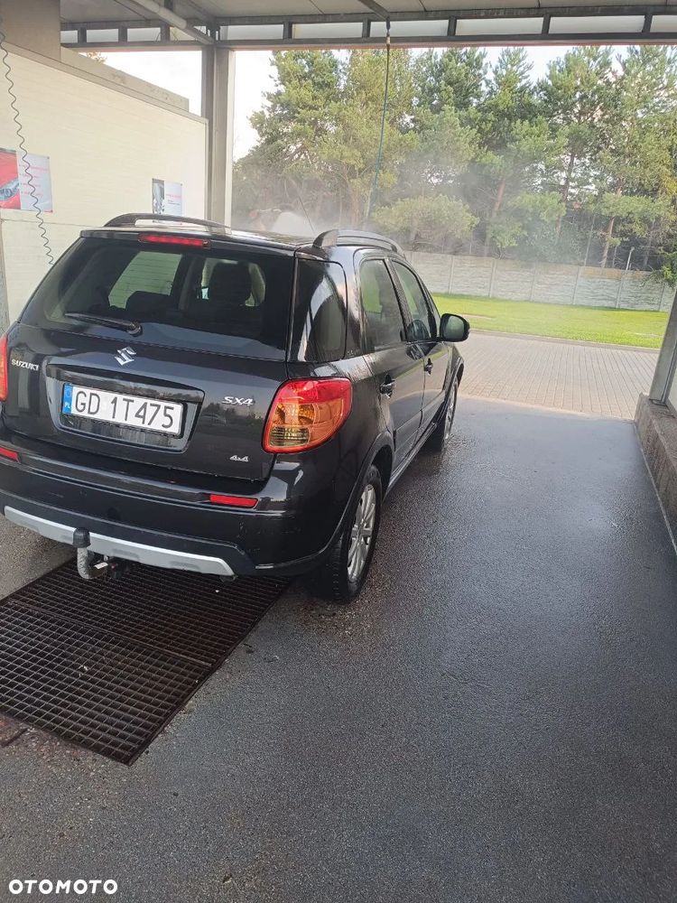 Suzuki SX4 2.0 DDiS 4x4 Comfort - 2