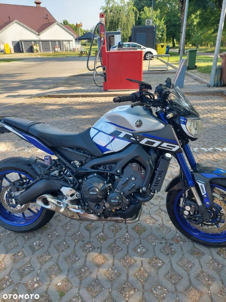 Yamaha MT - 2