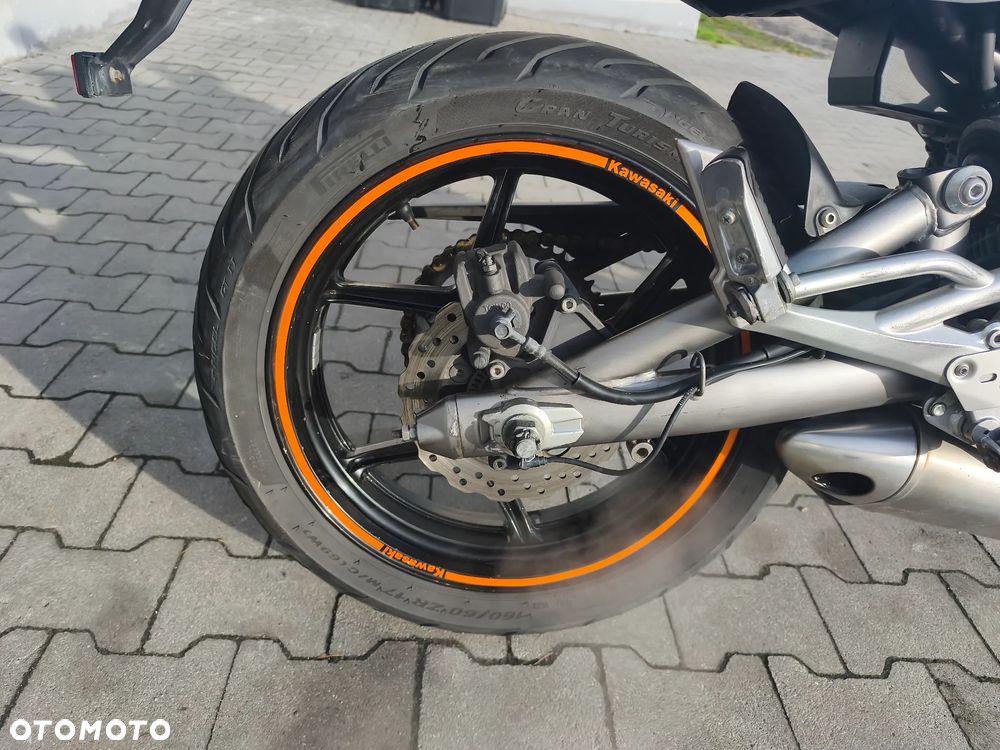 Kawasaki ER - 25