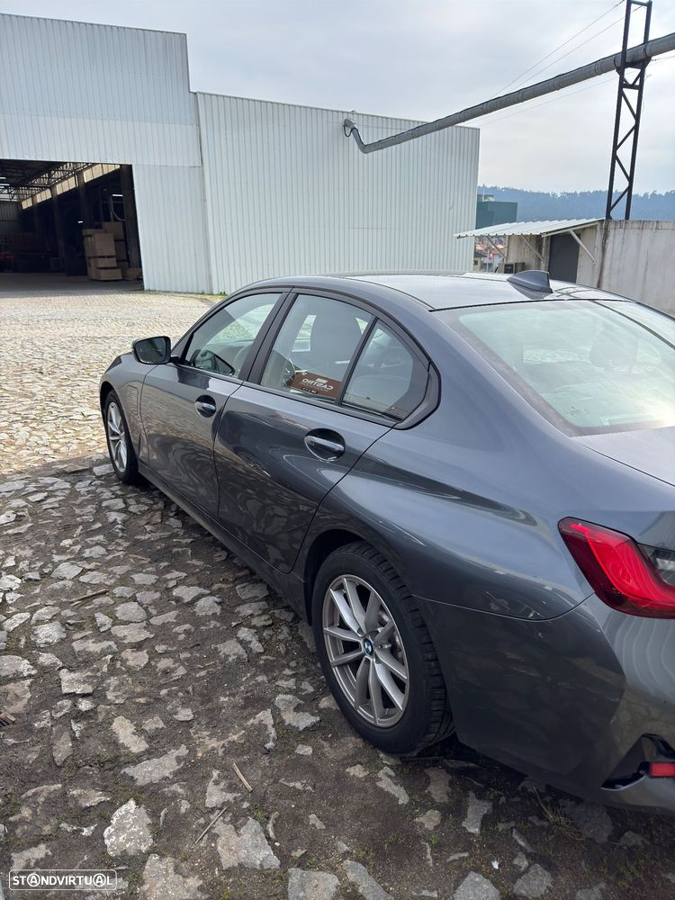 BMW 330 - 5