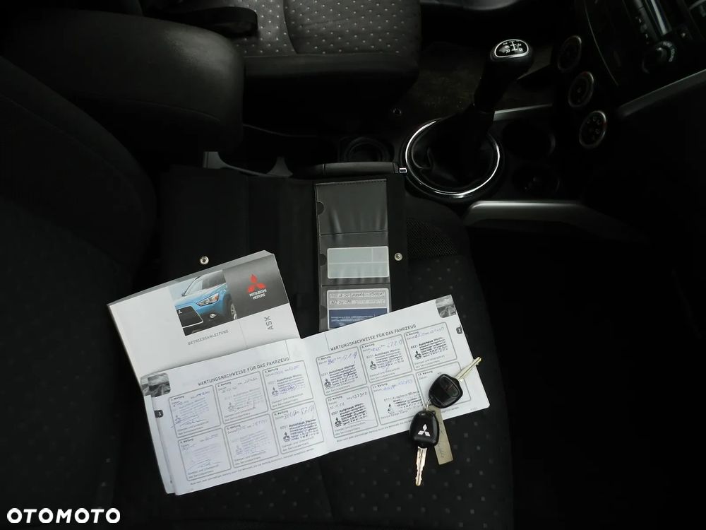 Mitsubishi ASX - 8