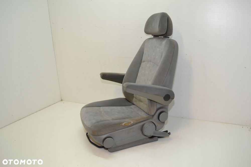 MERCEDES W639 VITO VIANO FOTEL LEWY KIEROWCA 6399108801 - 6