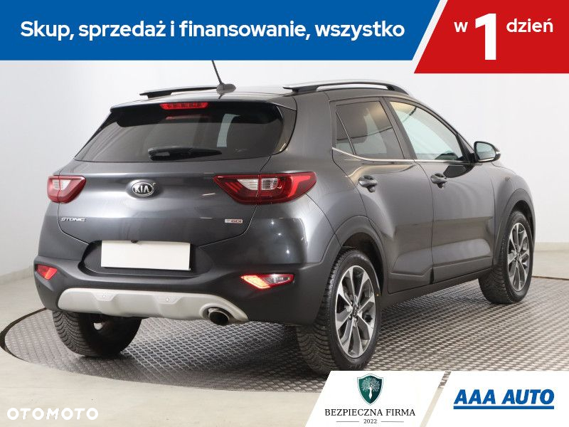 Kia Stonic - 6