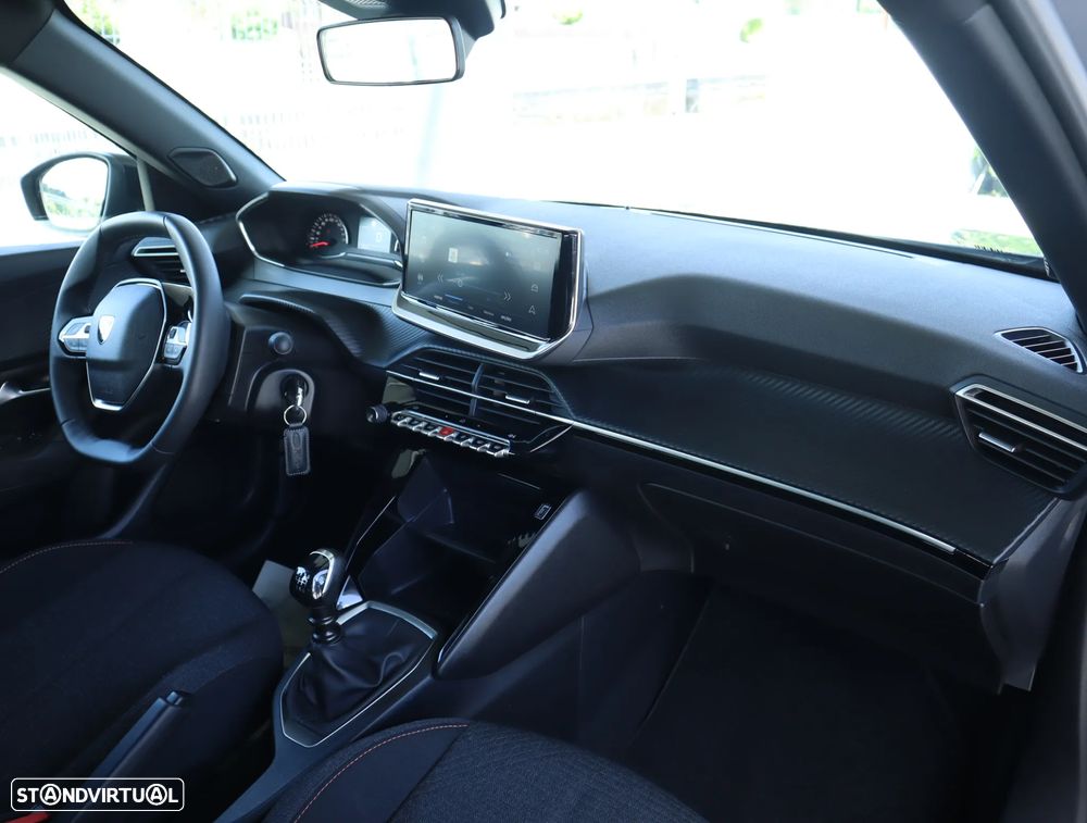 Peugeot 2008 1.2 PureTech Style - 4