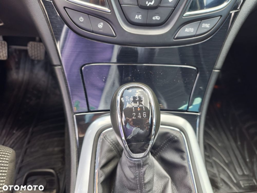 Opel Insignia 2.0 CDTI ecoFLEX Start/Stop Business Innovation - 13