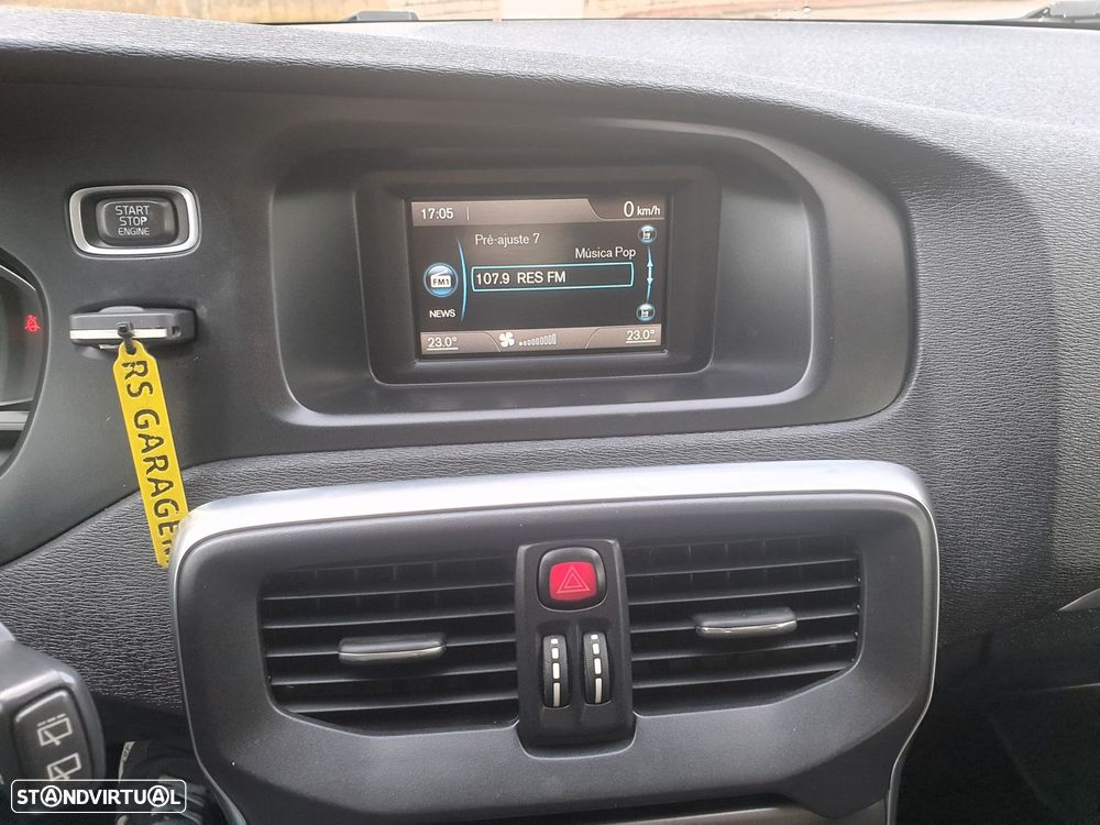 Volvo V40 1.6 D2 Eco Kinetic - 22