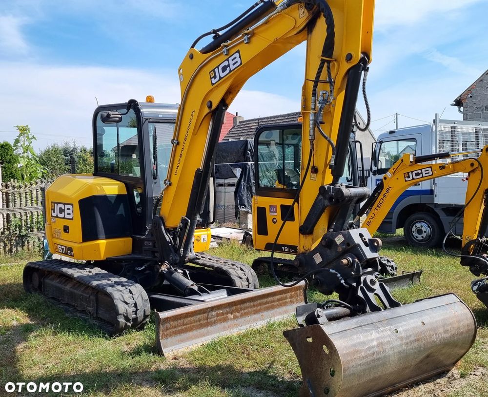 JCB 67C-1 - 2