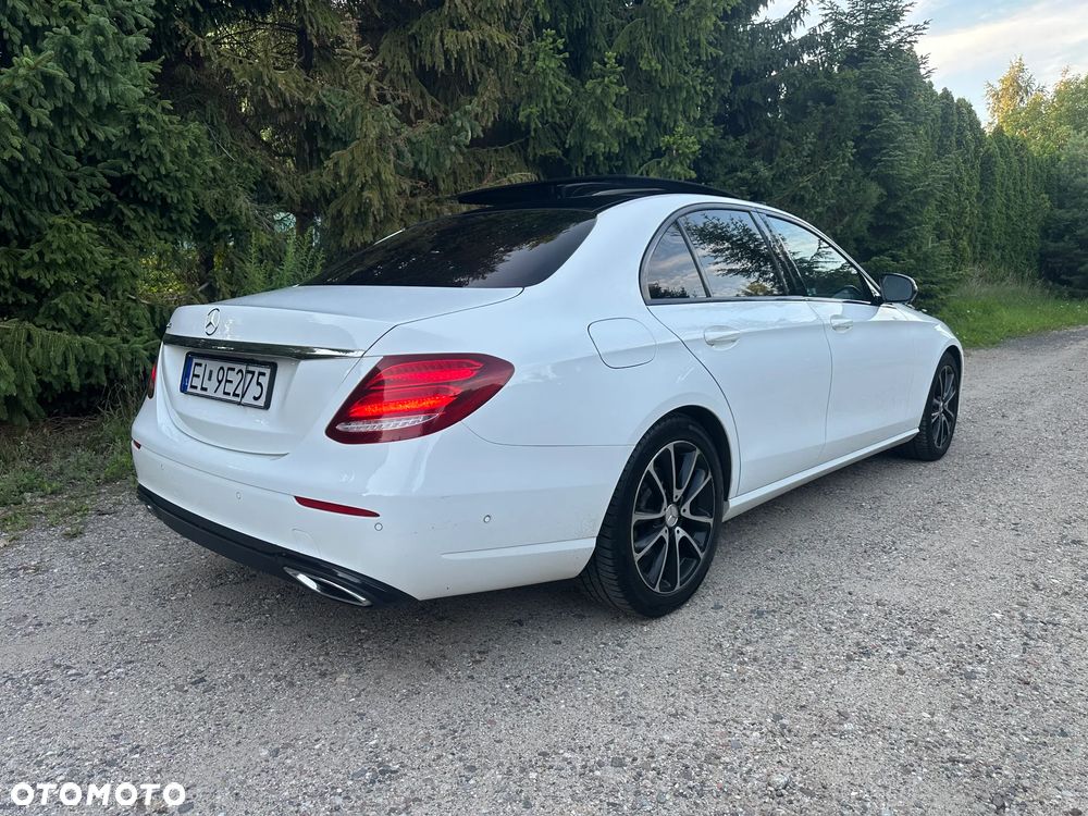 Mercedes-Benz Klasa E 220 d 9G-TRONIC - 12