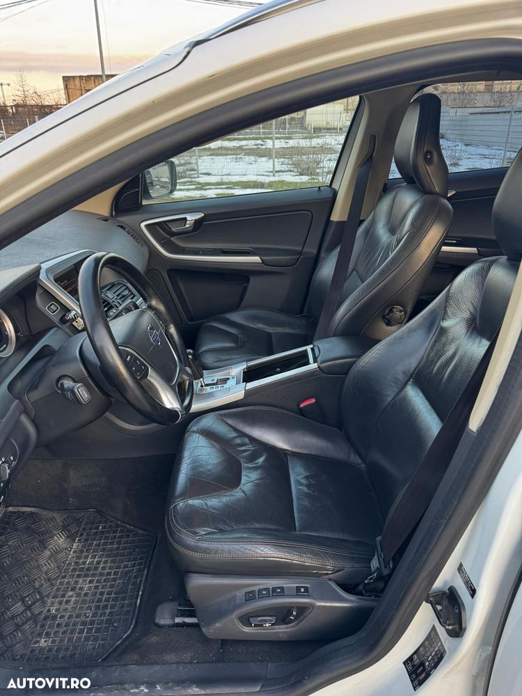 Volvo XC 60 D4 Summum - 9