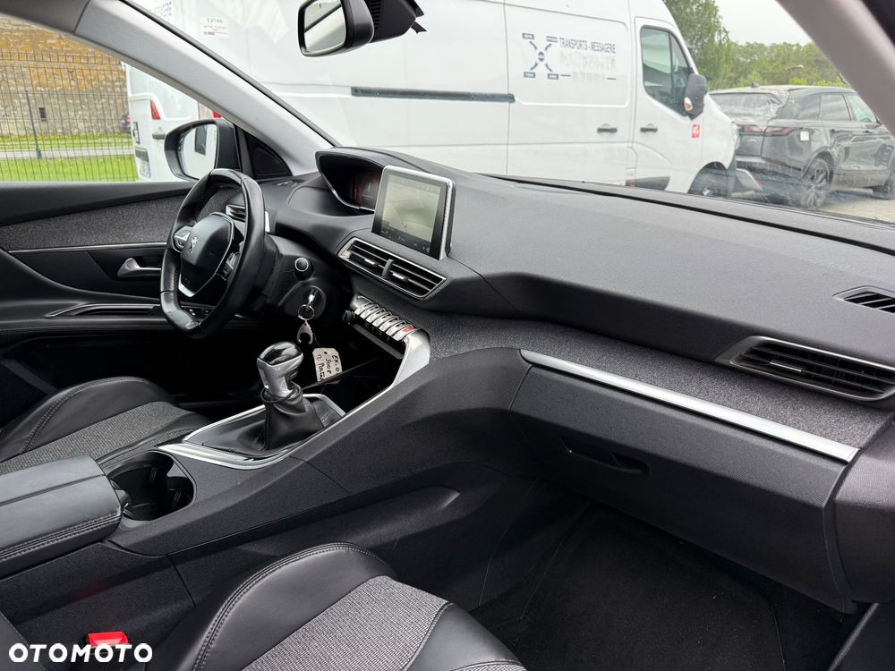 Peugeot 3008 - 13