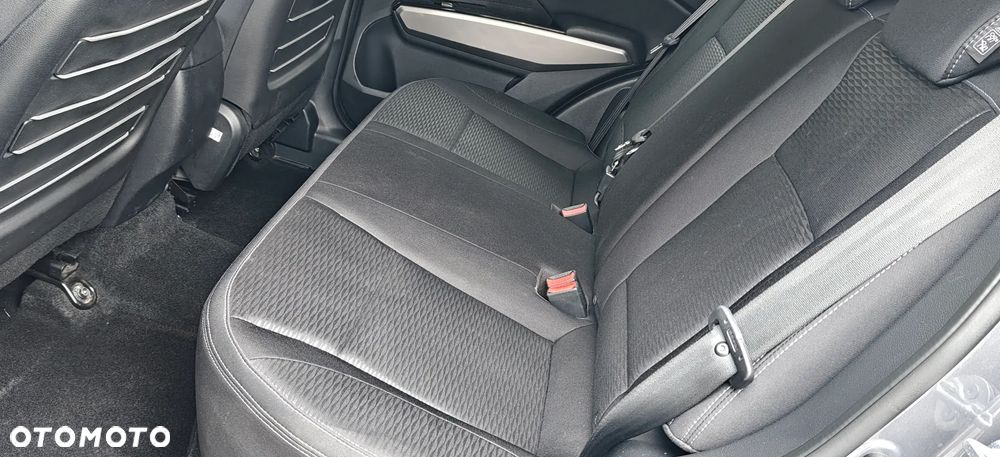 SsangYong/KGM Tivoli e-XGi 160 2WD Sapphire - 24