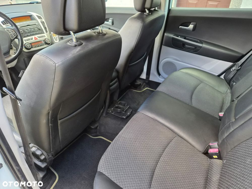 Kia Ceed 2.0 crdi Comfort + - 12