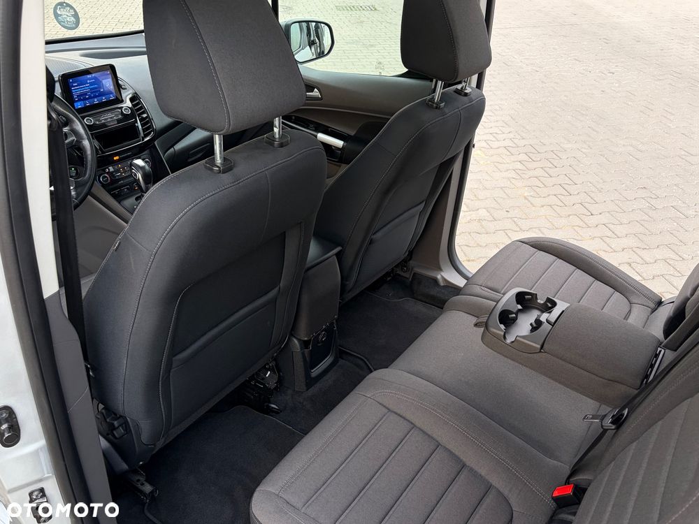 Ford Tourneo Connect Grand - 25
