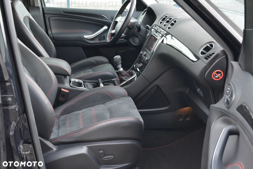 Ford S-Max 2.0 TDCi DPF Titanium X - 31