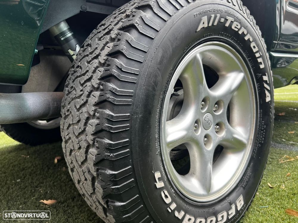 Jeep Grand Cherokee - 52