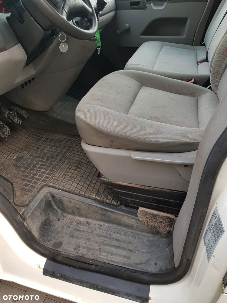 Volkswagen Transporter - 18