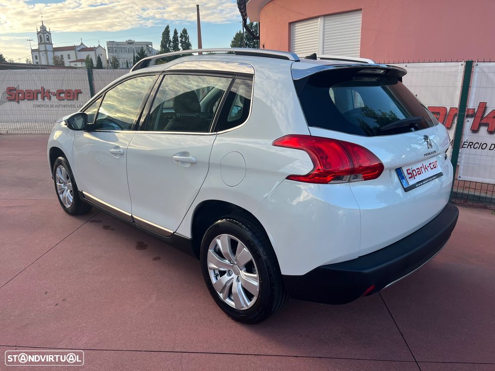 Peugeot 2008 PureTech 110 Stop&Start EAT6 Allure - 4