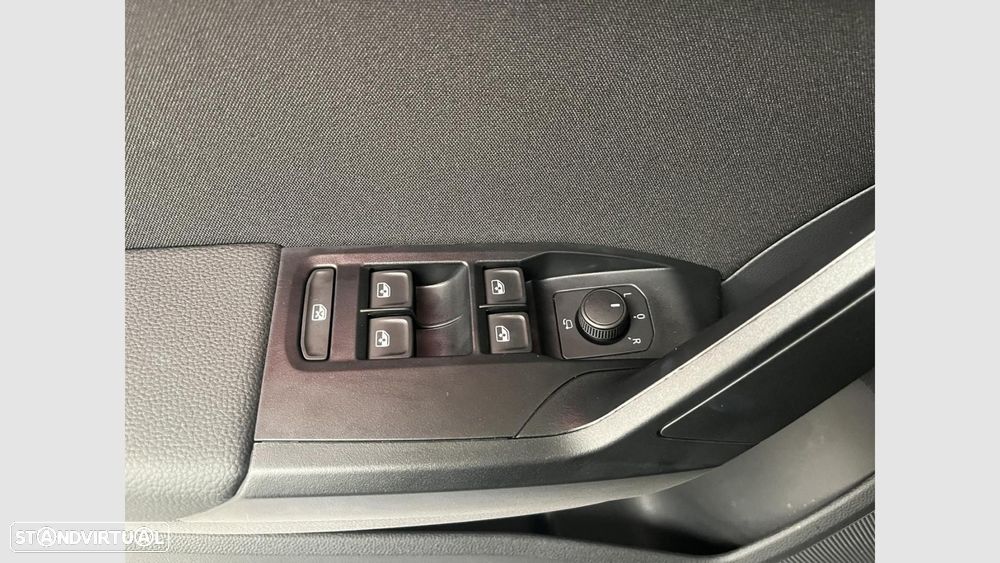 SEAT Arona 1.0 TSI FR - 19