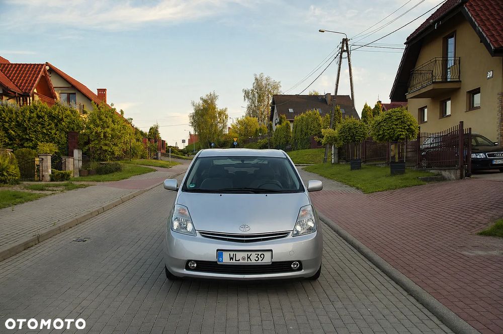 Toyota Prius 1.5 VVT-i Prestige - 9