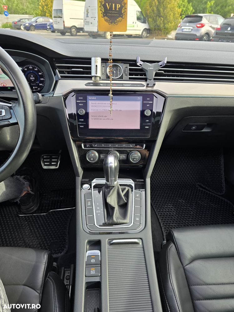 Volkswagen Passat - 15