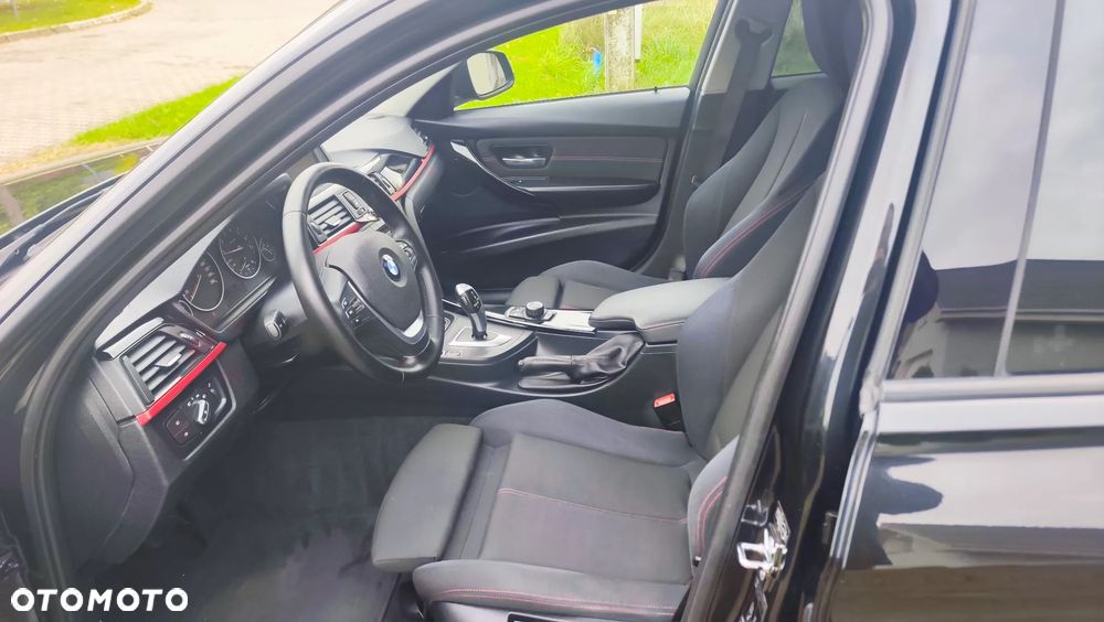 BMW Seria 3 328i Sport-Aut Sport Line - 17
