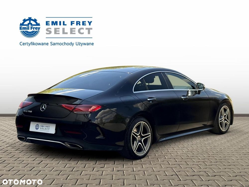 Mercedes-Benz CLS - 6