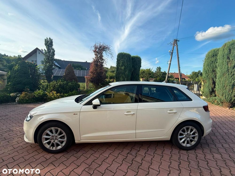 Audi A3 Sportback 1.6 TDI Ambiente - 5