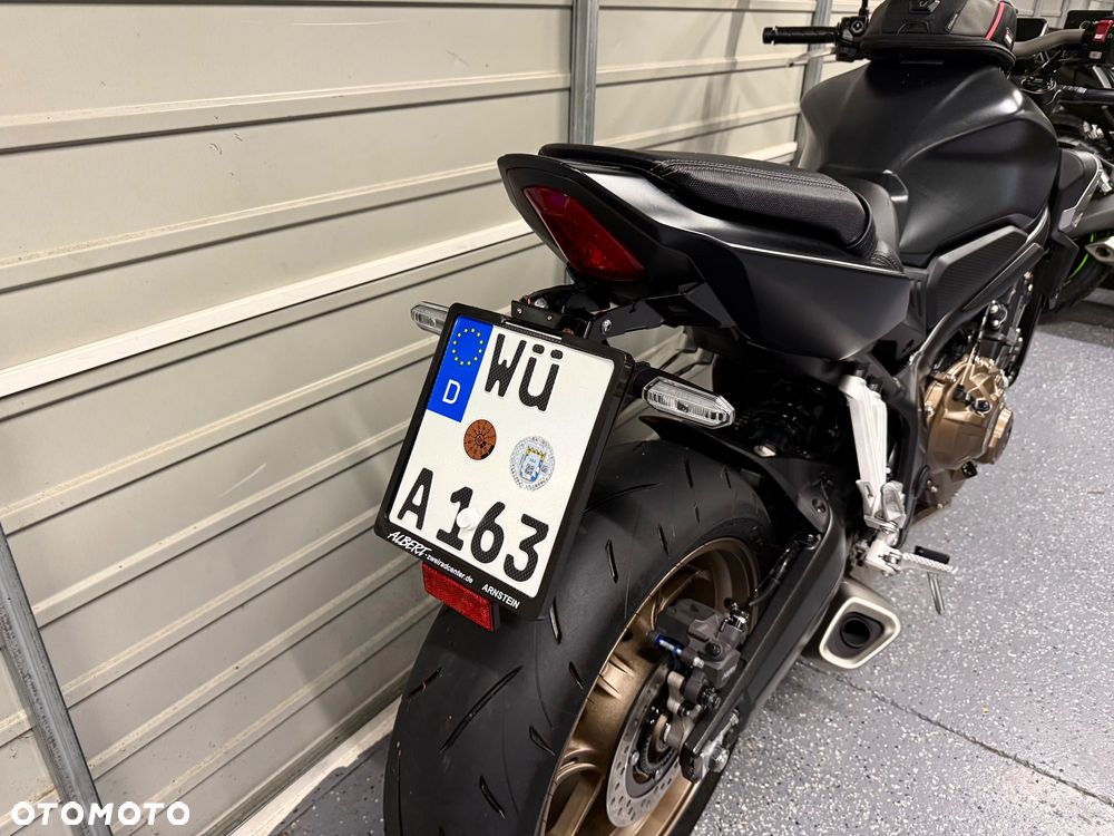 Honda CB - 4