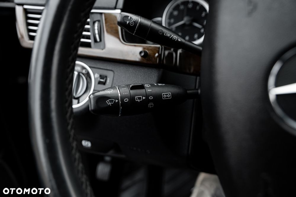 Mercedes-Benz Klasa E 300 BlueTEC HYBRID 7G-TRONIC Avantgarde - 31