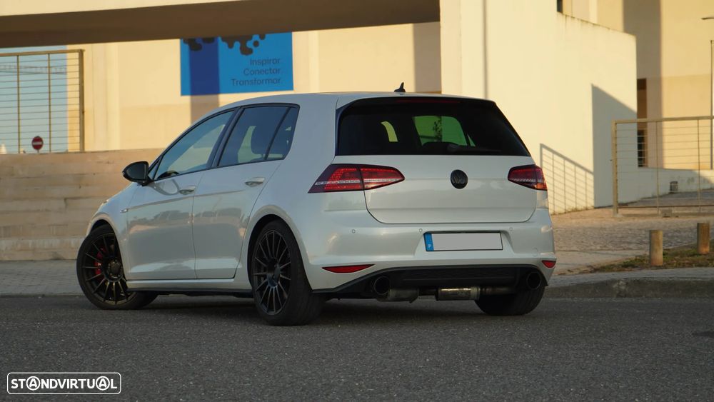 VW Golf 2.0 TSi GTi DSG Performance - 2