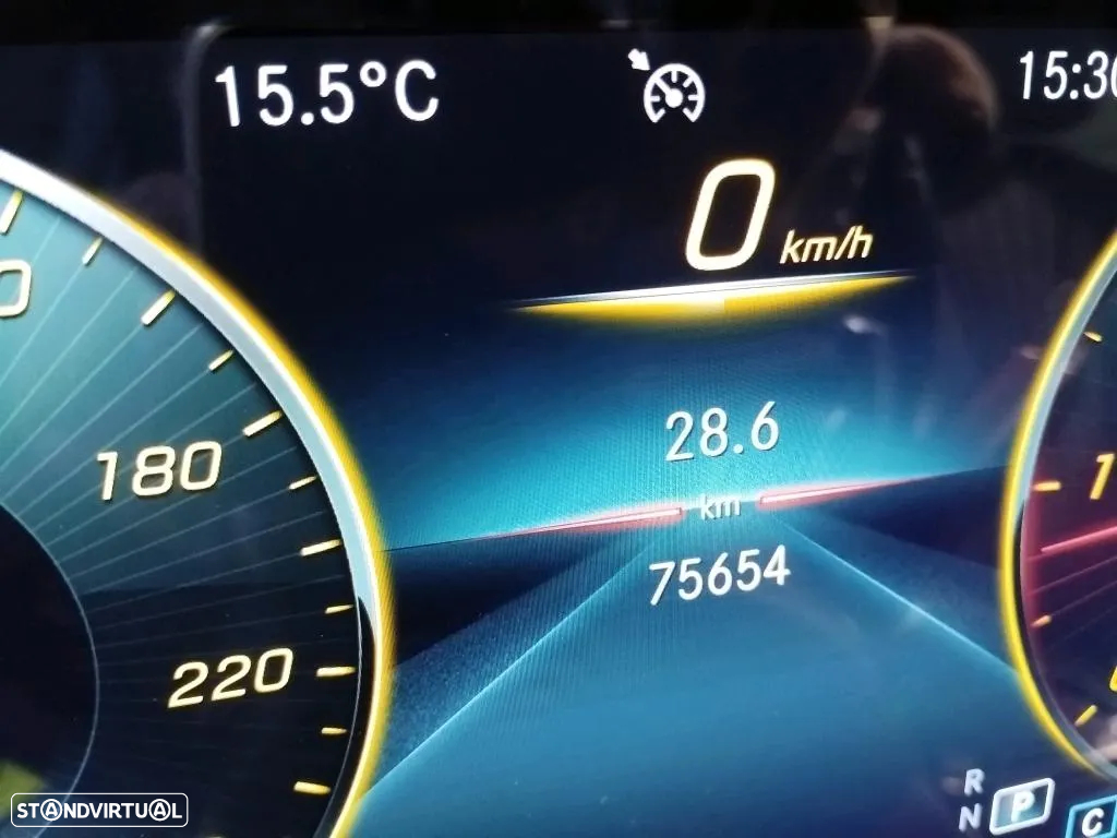 Mercedes-Benz CLS 220 d AMG Line - 4