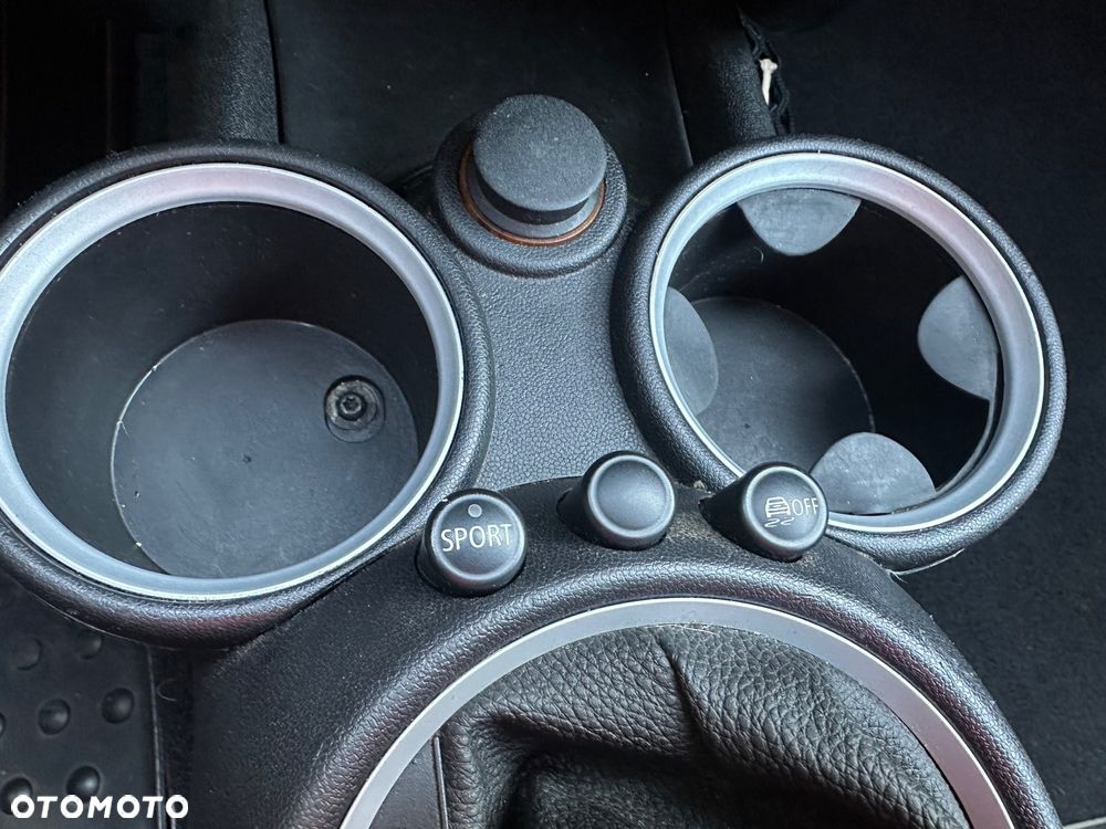 MINI Cooper S 50 Mayfair - 34