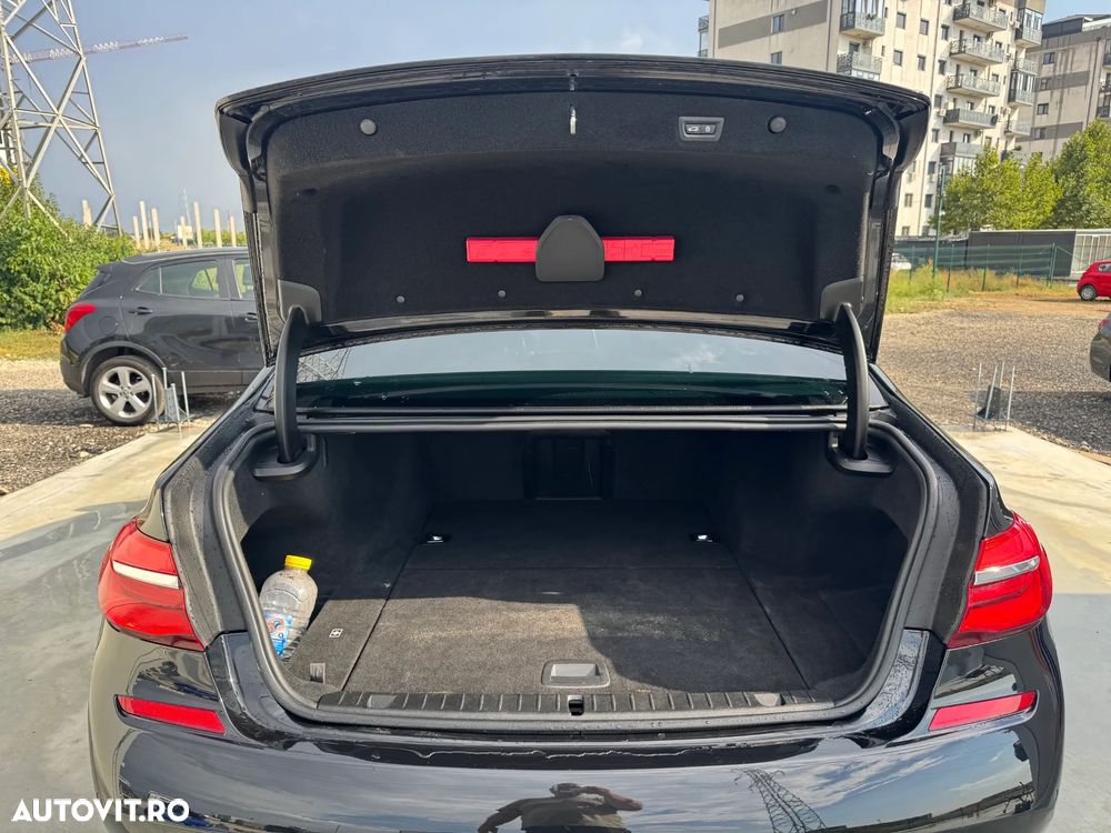 BMW Seria 7 740e iPerformance - 9
