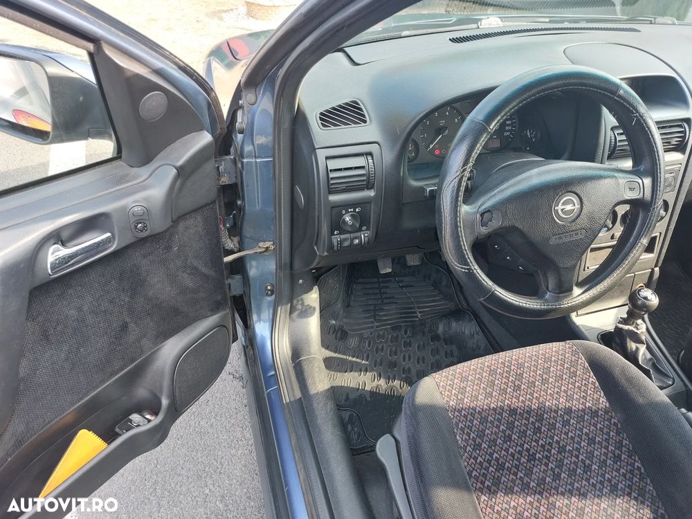 Opel Astra 1.6 Caravan - 5