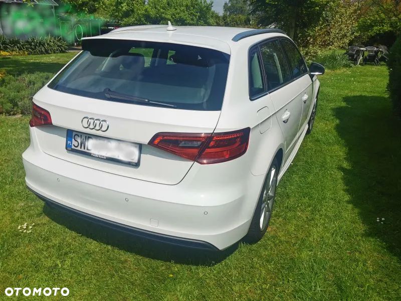 Audi A3 Sportback 1.2 TFSI Attraction - 5