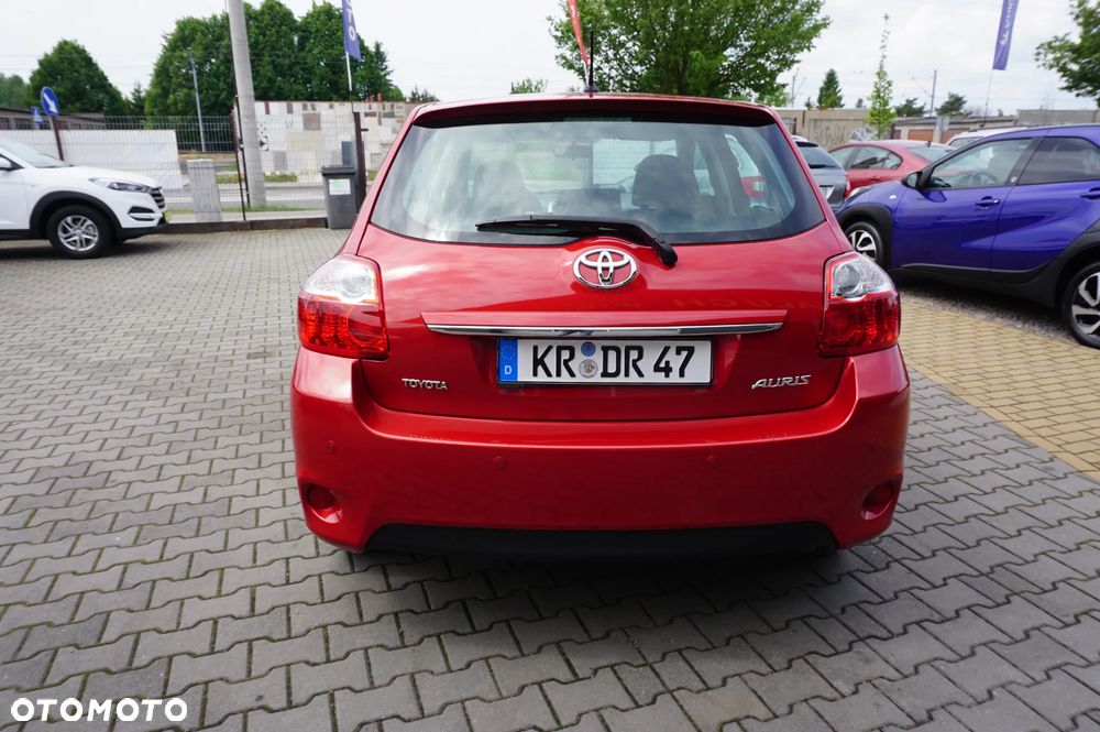 Toyota Auris 1.6 Executive - 8