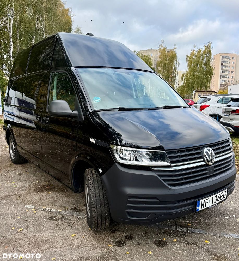 Volkswagen Transporter 2023 photo 2