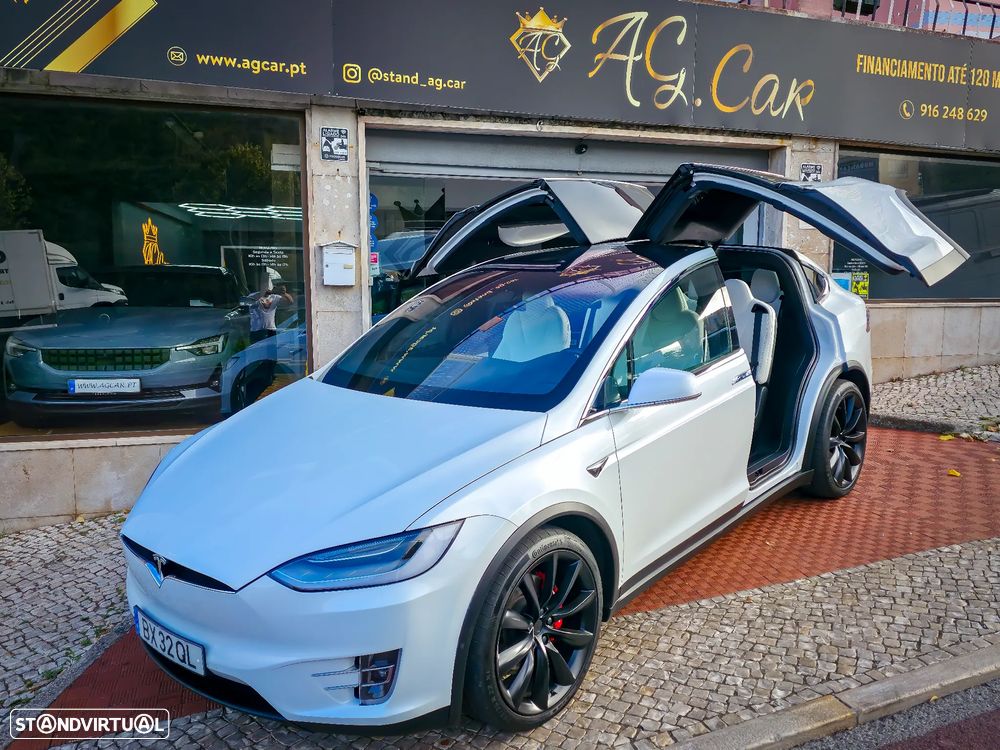 Tesla Model X Performance - 1