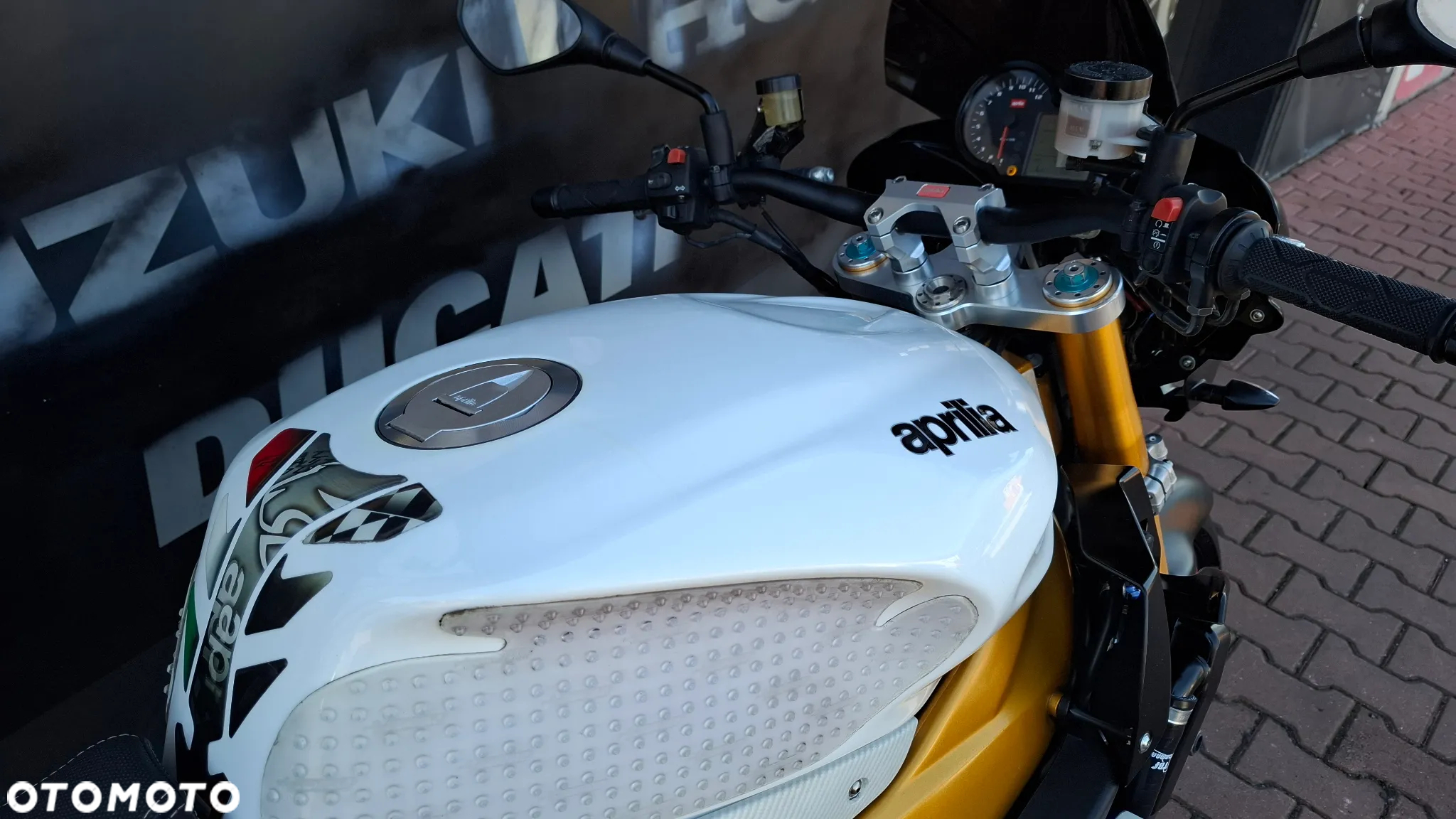 Aprilia RSV - 17