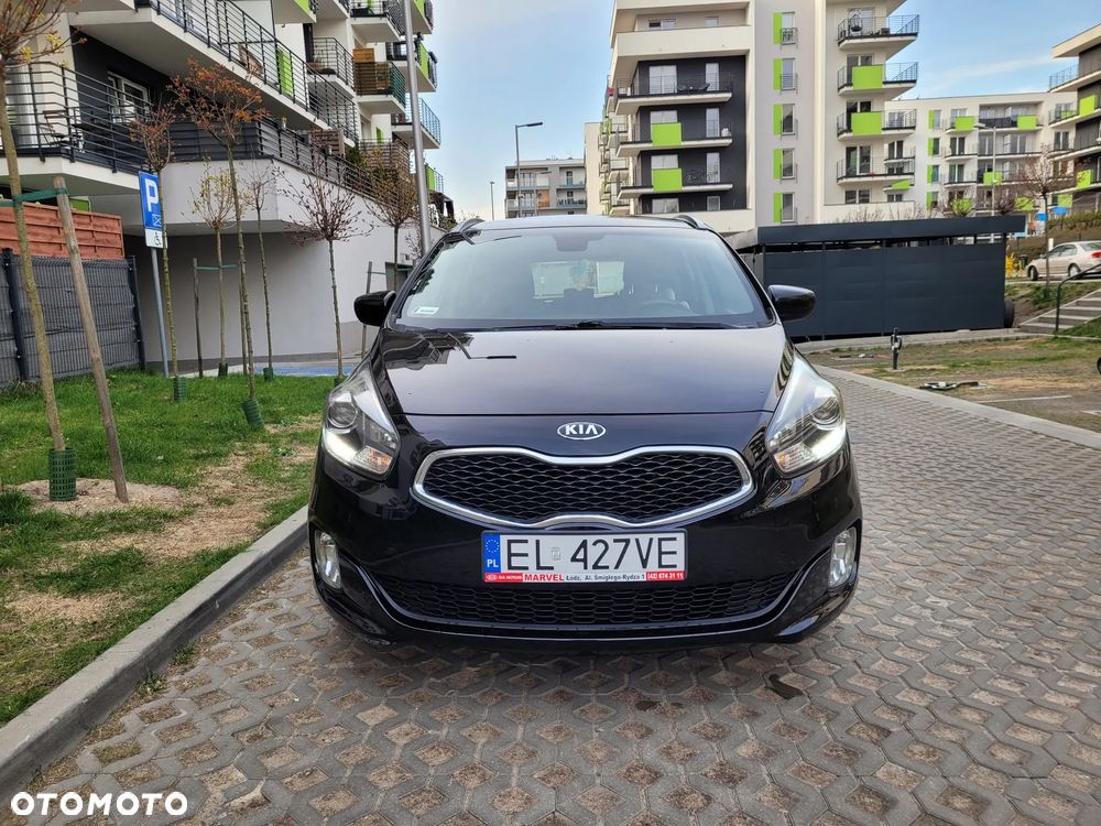 Kia Carens 1.7 CRDi M 7os - 13
