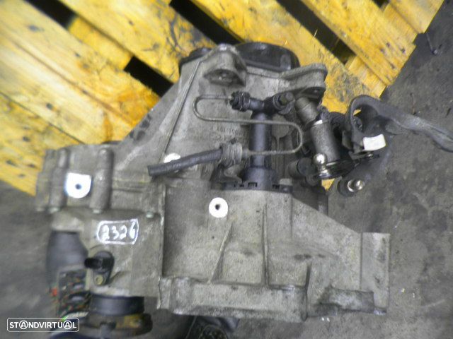 Caixa Velocidades CEU VW POLO 2003 1.2 64CV 5P AZUL GASOLINA - 1
